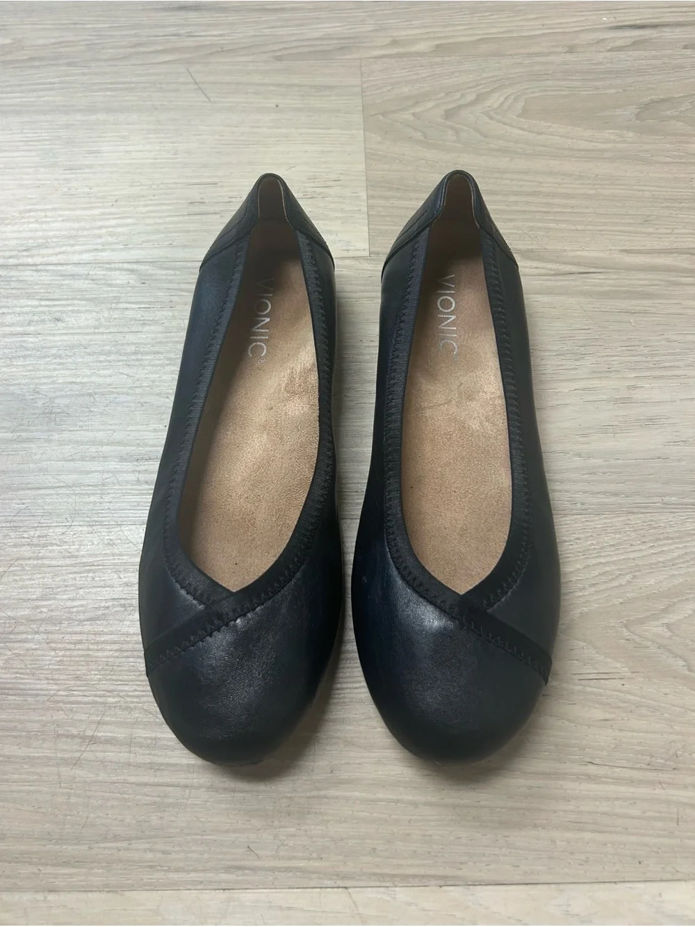Vionic Ballet Flats Caroll Womens 7.5 Black Leather Slip On Comfort Classic Chic